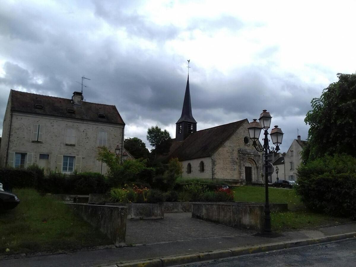 L'Escapade 3 Etoiles Villa Champagne-sur-Seine Rum bild